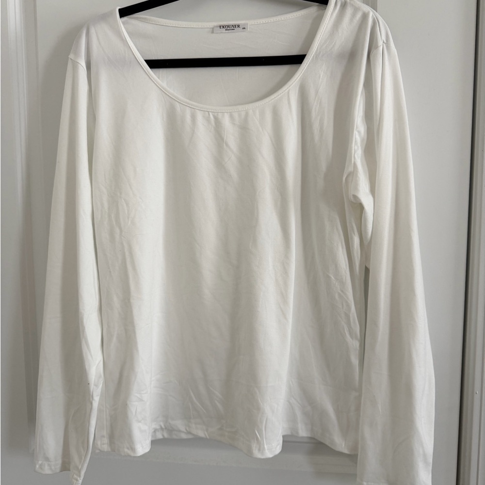 White Scoop Neck Long-Sleeve Top